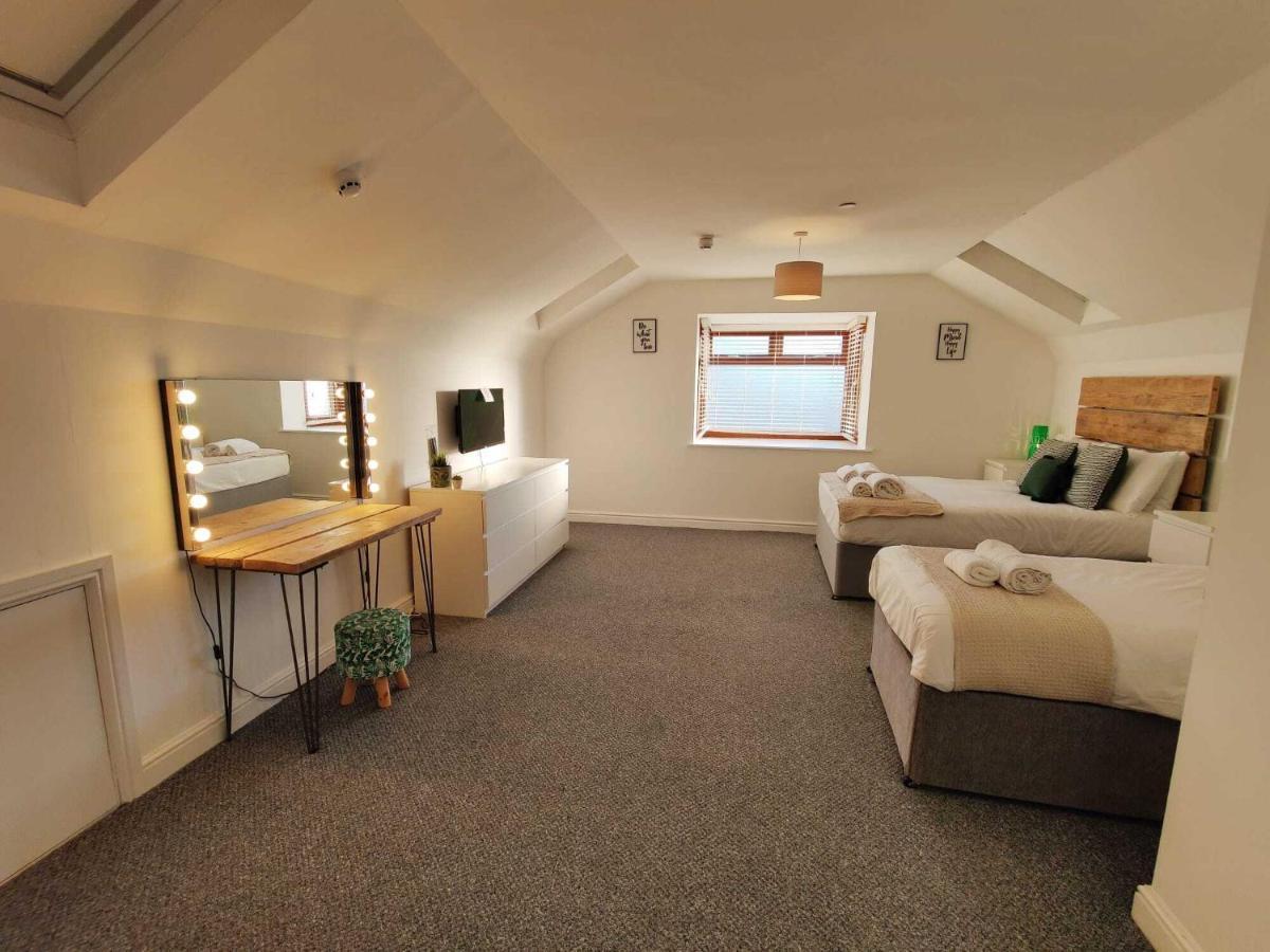 2 Ensuites, Garden, Smart Tv'S In All Rooms! Swansea Exterior foto